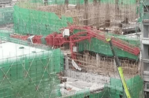 重慶巴南在建工地塔機(jī)倒塌事故分析與施工安全反思